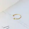 Anillo Abierto Simple Estilo Coreano Anillo Liso de Acero de Titanio para Niñas, Anillo de Dedo Índice de Pareja con Diseño de Nicho Moderno y Versátil