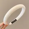 2026 Nuevo Estilo Diadema de Mujer Plisada de Ala Ancha Sensación de Alta Gama Cubre la Parte Superior del Cráneo Hace que la Cara se Vea Más Pequeña Cubre la Raya del Cabello Pinza para el Cabello Accesorio para el Cabello
