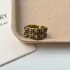 Anel Cruzado Estilo Vintage Desgastado para Mulheres, Novo Anel Simples e de Luxo Leve Nicho para Dedo Indicador, Fashion e Versátil, Design Aberto Ajustável