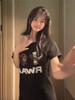 Playera de Manga Corta de Algodón Puro para Mujer, Hombro Descubierto, Top de Media Manga Estampado, Hombro Inclinado, Adelgazante, Estilo Hong Kong, Artístico para Hombre