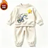Conjunto para niño 2026 nuevo otoño e invierno elegante y moderno conjunto de dos piezas de sudadera de forro polar y pantalones deportivos para niño, conjunto holgado de dos piezas