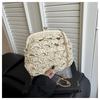 Bolsa de Praia de Palha Nova de Verão Transfronteiriça Moda Bolsa de Ombro com Corrente Bolsa Transversal de Nicho Bolsa de Encaixe Tecida