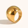 Moda transfronteriza europea y americana nicho personalidad exagerada joyería retro acero inoxidable chapado en oro de 18 quilates versátil anillo de bola redonda para mujer