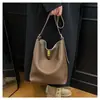 Bolsa Cesta de Legumes Coreana de Nicho para Mulheres 2025 Nova Tendência Moda Bolsa de Ombro Bolsa Transversal Versátil de Grande Capacidade