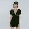 Traje de Baño para Mujer 2026 Nuevo Estilo de Alta Gama Negro con Escote en V Traje de Baño tipo Falda para Mujeres Ligeramente Gorditas, Oculta la Forma del Cuerpo y Te Hace Ver Más Delgada, Adecuado para Aguas Termales