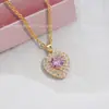 Collar con Colgante de Corazón de Circonita con Diamantes Completos de Nuevo Estilo Transfronterizo para Mujer, Cadena para Clavícula de Temperamento de Lujo Ligero, Moderno y Versátil
