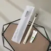 Bolsa blanca no tejida para hotel, set desechable de cepillo de dientes y pasta de dientes para hotel, artículos de tocador, peine