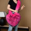 Chica Popular Sale a la Calle con Nueva Bolsa de Peluche de Amor Europea y Americana Imitación Piel de Mapache Felpa Gran Capacidad Bolso Cruzado Bolso de Hombro