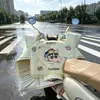 Capa de para-brisa para scooter elétrica de alta qualidade e estilosa, forrada com fleece e espessa para o inverno, à prova d'água e à prova de vento, adequada para bicicletas elétricas e motocicletas, com um design fofo
