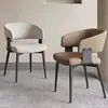 Silla de comedor para el hogar de lujo ligero estilo italiano, silla de tocador de ocio, silla de recepción y sala de reuniones de hotel de alta gama, silla de cuero cómoda con respaldo