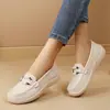 Novos Mocassins de Largura Larga Casuais Sapatilhas Femininas Solado Macio Cabedal Macio Sapatos para Mãe Confortáveis Tamanho Grande Mocassins Sapatos Femininos