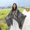 Chal bohemio, capa exótica para mujer, adecuada para viajes a Xinjiang, excursiones por la pradera y sesiones de fotos, capa exterior de estilo étnico
