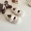 Zapatos Peludos Estilo Coreano para Niños 2025 Invierno Nuevo Estilo Zapatos Cálidos de Princesa para Niñas Suela Suave Zapatos Cálidos tipo Gorro