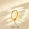 Anel Pequeno Redondo Exquisito de Aço Titânio com Escamas de Peixe Versátil Design de Nicho Feminino Anel de Dedo de Alta Qualidade Acessórios da Moda Celebridade da Internet