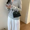 Bolsa Caixinha de Bolinhas para Mulheres 2026 Novo Estilo Coreano Doce Bolsa de Ombro Transversal Bolsa Quadrada Pequena Bolsa de Mão para Maquiagem Estilo Versátil