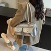 Bolsa de Prata com Design de Nicho Coreano Novo Modelo 2026 Bolsa de Ombro/Axila para Mulheres Bolsa de Mão Super Popular Bolsa Almofada
