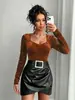 Nuevo top de moda transfronteriza para mujer, de terciopelo de alta gama, cuello en V, manga larga, entallado en la cintura, adelgazante, estilo vintage, camisa básica