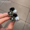 Novo 2023 retro Camélia contas Mini pequeno prendedor de cabelo feminino franja cabelo quebrado clipe de cabelo princesa grampo de cabelo acessório de cabelo