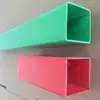 Producción de tubo cuadrado de plástico PVC, varias especificaciones, los colores se pueden personalizar