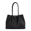 Bolso tote tejido súper popular para mujer, nuevo bolso de moda 2026 para llevar bajo el brazo para el trabajo, bolso de hombro versátil de gran capacidad para el verano