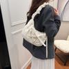Bolsos plisados de moda para mujer este año 2026 Nueva moda de verano Bolso de hombro tipo Dumpling con un toque de alta gama y bolso versátil para debajo del brazo