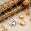 Collar con colgante de amor en forma de corazón de acero de titanio para mujer, estilo coreano, elegante y de moda, accesorios sencillos, cadena de clavícula corta.