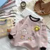 Camiseta básica de otoño a rayas estampadas para bebé niña 2026 nuevo estilo para niña pequeña de algodón antiarrugas top de moda top de celebridad de internet