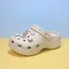 Acessórios Crocs strass flores de sapato acessórios Crocs feminino chinelos de duas formas bico fechado sandálias casuais de praia para aumentar a altura