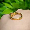 Anillo de Flor de Oro de Arena Vietnamita Imitación Joyería de Oro Imitación para Mujer Suministros de Boda Joyería para Mano de Mujer Regalos para Transmisión en Vivo Venta al por Mayor