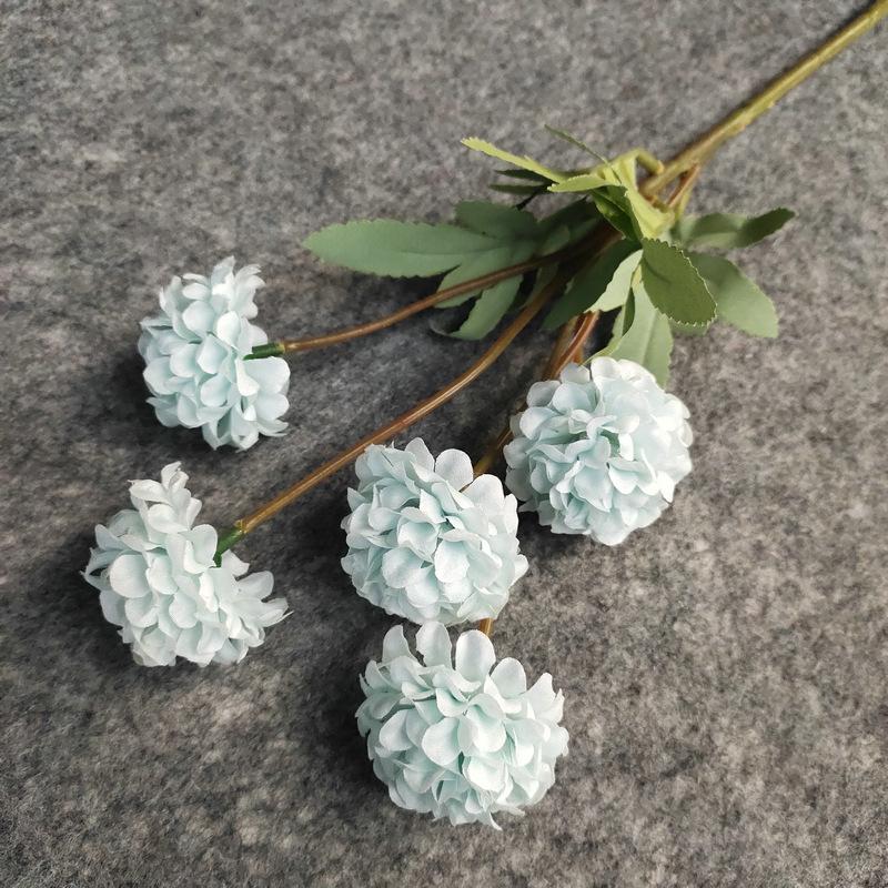 浅蓝