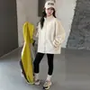 Chaqueta cortavientos de otoño e invierno para niñas, abrigo impermeable desmontable tres en uno para niños, conjunto cortavientos y cálido para niños mayores