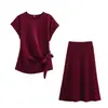 Fabricante Mayorista de Ropa para Mujer Transfronteriza 2025 Top con Cuello Redondo de Manga Corta Adornado Falda Midi Conjunto Suave