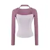 Camiseta de estilo suave color púrpura de taro, diseño de color contrastante de dos piezas falsas, cuello halter, manga larga, corte ajustado, top corto de cuello cuadrado, sin botones