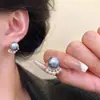 Brincos de Pérola Patinha de Gato Francesa Feminino 2024 Novo Estilo Nicho RetroLuz Luxo Brincos de Tarraxa Acessórios Yiwu Atacado