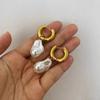Joyería Europea y Americana Aretes de Perlas Barrocas Aretes de Metal para Mujer Retro Simple Elegante Popular Acero de Titanio Aretes Largos
