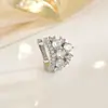 Pinzas para Oreja de Zirconia Micro-Pavimentadas con Textura de Alta Gama Europeas y Americanas, Estilo Dulce y Fresco, Pinzas Versátiles para Cartílago sin Perforación, Aretes Simples y de Moda