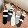 Meias de renda com babados de comprimento médio para outono e inverno no atacado, meias femininas de cor sólida estilo faculdade japonesa
