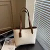 Bolso de Hombro Casual Elegante de Gran Capacidad Nuevo Otoño 2025 con Alto Valor Estético, Bolso Tote Sencillo y Moderno para el Trabajo