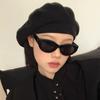 Gafas de Sol Ojo de Gato Negro Celebridad de Internet Libro Rojo Pequeño Elegantes para Mujer Sesión de Calle Gafas de Sol Cóncavas con Texto Estilo Coreano Lujo Ligero