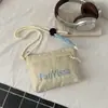 Bolsa Pequeña Cuadrada Bordada Estilo Japonés Primavera/Verano 2026 Bolsa Cruzada Ligera Dopamina Bolsa para Teléfono de Viaje Casual Bolso de Hombro para Mujer
