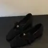 Sapatos Mary Jane femininos elegantes de lã estilo francês com forro de pelúcia, novo modelo outono e inverno 2025, com aumento interno de altura e um design estiloso de bico baixo
