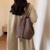 2023 novo estilo coreano moda viajante grande capacidade bolsa feminina Mori bonito simples casual balde bolsa de ombro sentido