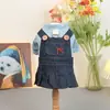 Pet Circle Roupas para Cães e Gatos Coleção Vestido com Bolso Jeans Floral Cão de Porte Pequeno e Médio Vestido com Suspensório Flor Vermelha Pequena