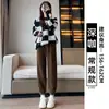 Calça esportiva feminina preta, novo estilo outono/inverno 2026, tamanho pequeno, casual e versátil, forrada com fleece, calça jogger estilo americano