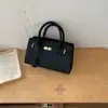 Bolso de Mano Simple de Gran Capacidad con Patrón de Lichi para Mujer, Bolso Cruzado Tote de Alta Gama de Moda Primavera 2026