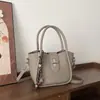 Bolsa de Mão Super Moderna e Versátil para Mulheres, Novo Estilo 2026, Bolsa de Ombro Estilo Balde Fashion para o Dia a Dia