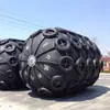 Garantia de 2 Anos Yokohama Defensor Pneumático Material de Borracha e Flange Galvanizado a Quente Defensor Bola Inflável Fonte