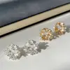 Pendientes de Perla Girasol Brillantes Baño de Oro Real Lujo Ligero Moda de Gama Alta Combinan con Todo Accesorios para Orejas Explosivos de Nicho para Mujeres