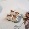 Zapatos de Cristal para Niñas 2025 Verano Nuevos Zapatos de Princesa de Moda con Lazo Zapatos Pequeños de Cuero Zapatos Individuales para Niños Bebé Suela Suave