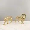 Lujo Accesible Europeo Dorado Calado León Caballo Elefante Animal Escultura Adornos Sala de Estar Entrada Decoración Suave Accesorios para el Hogar